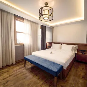 Blu 4*, Стамбул Турция